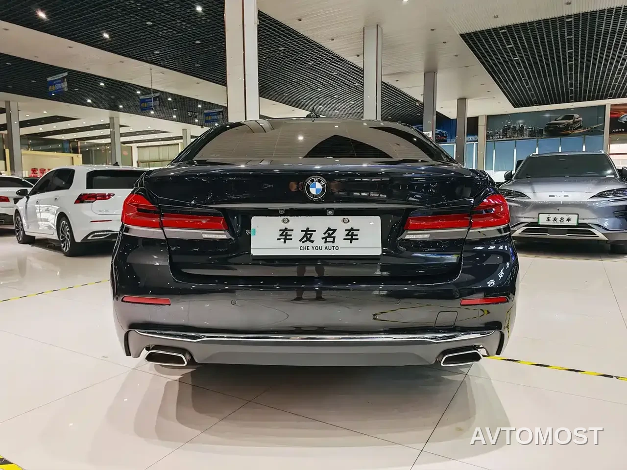 BMW 5 Series New Energy 2021 Facelift 535Le Luxury Package — фото 14