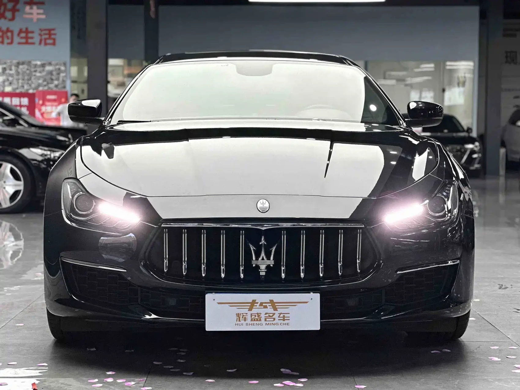 Maserati Ghibli 2022 2.0T GT Edge Edition — фото 2