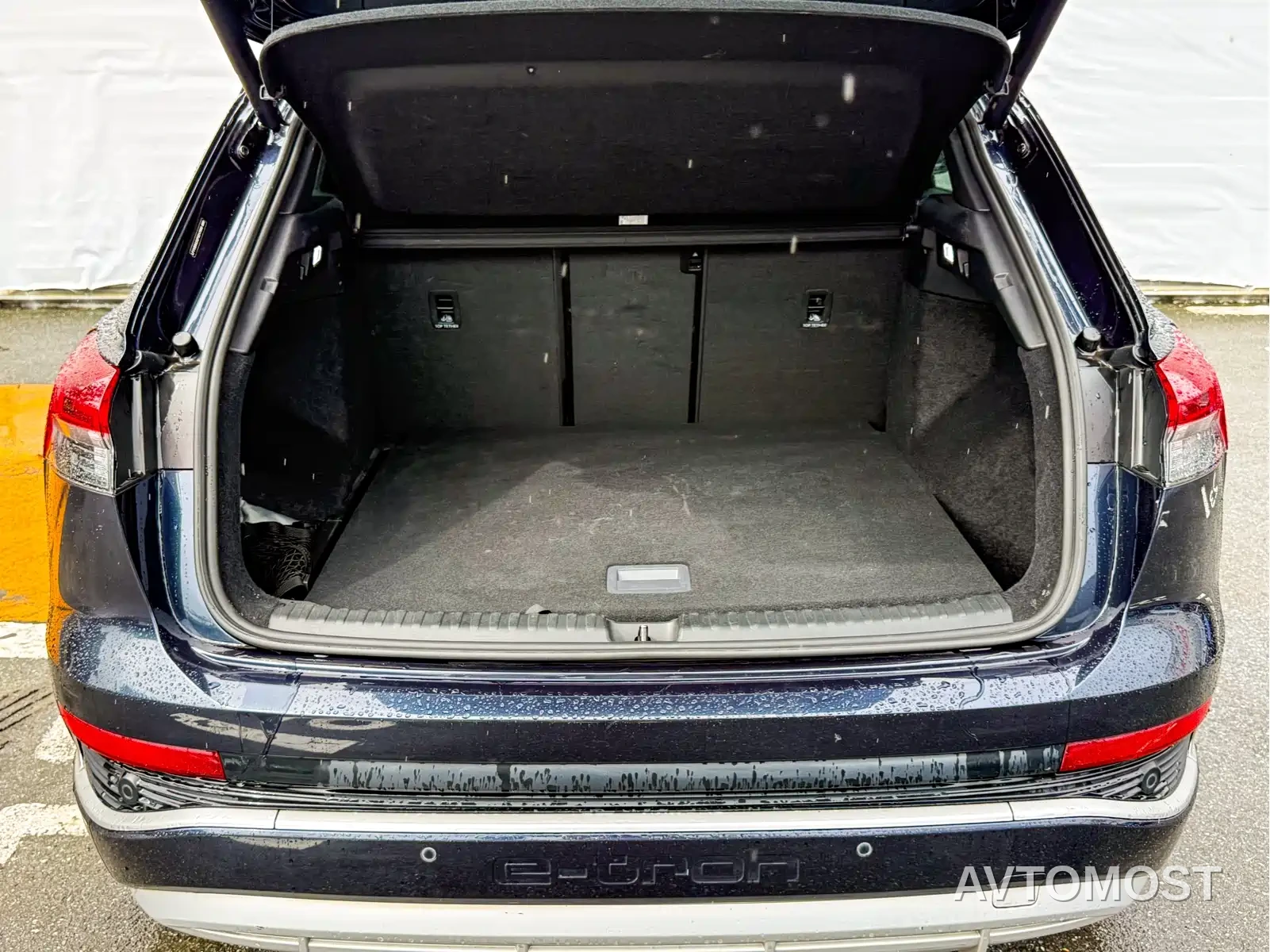Audi Q4 e-tron 2023 40 e-tron Innovation Edition — фото 3