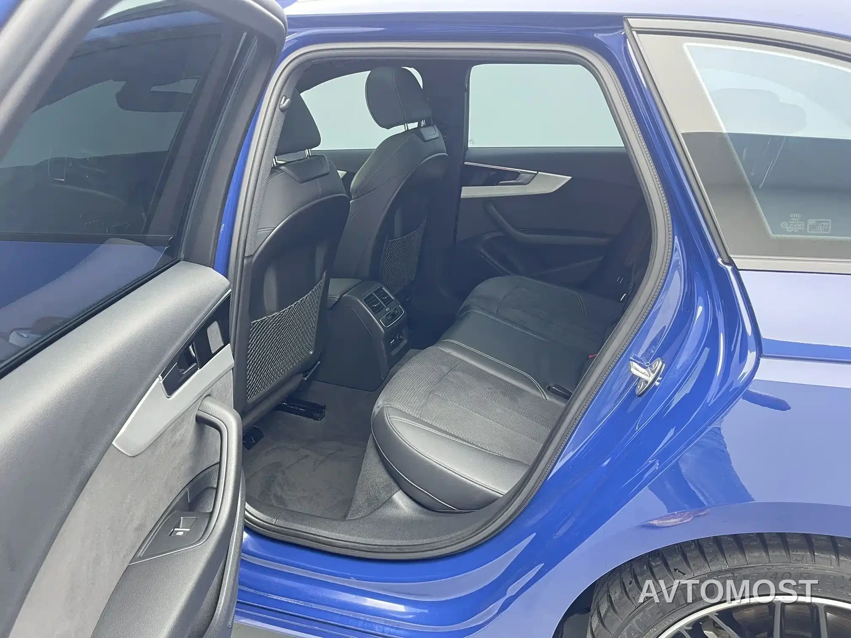 Audi A4 (Import) 2022 Avant 40 TFSI Luxury Dynamic — фото 15