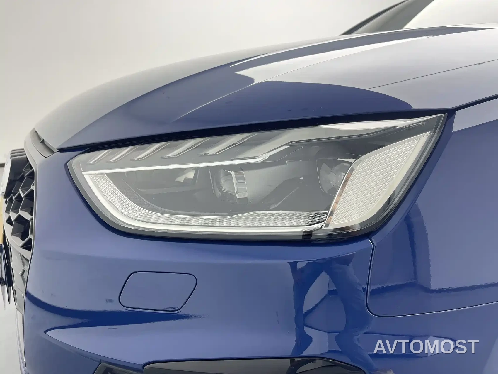 Audi A4 (Import) 2022 Avant 40 TFSI Luxury Dynamic — фото 17