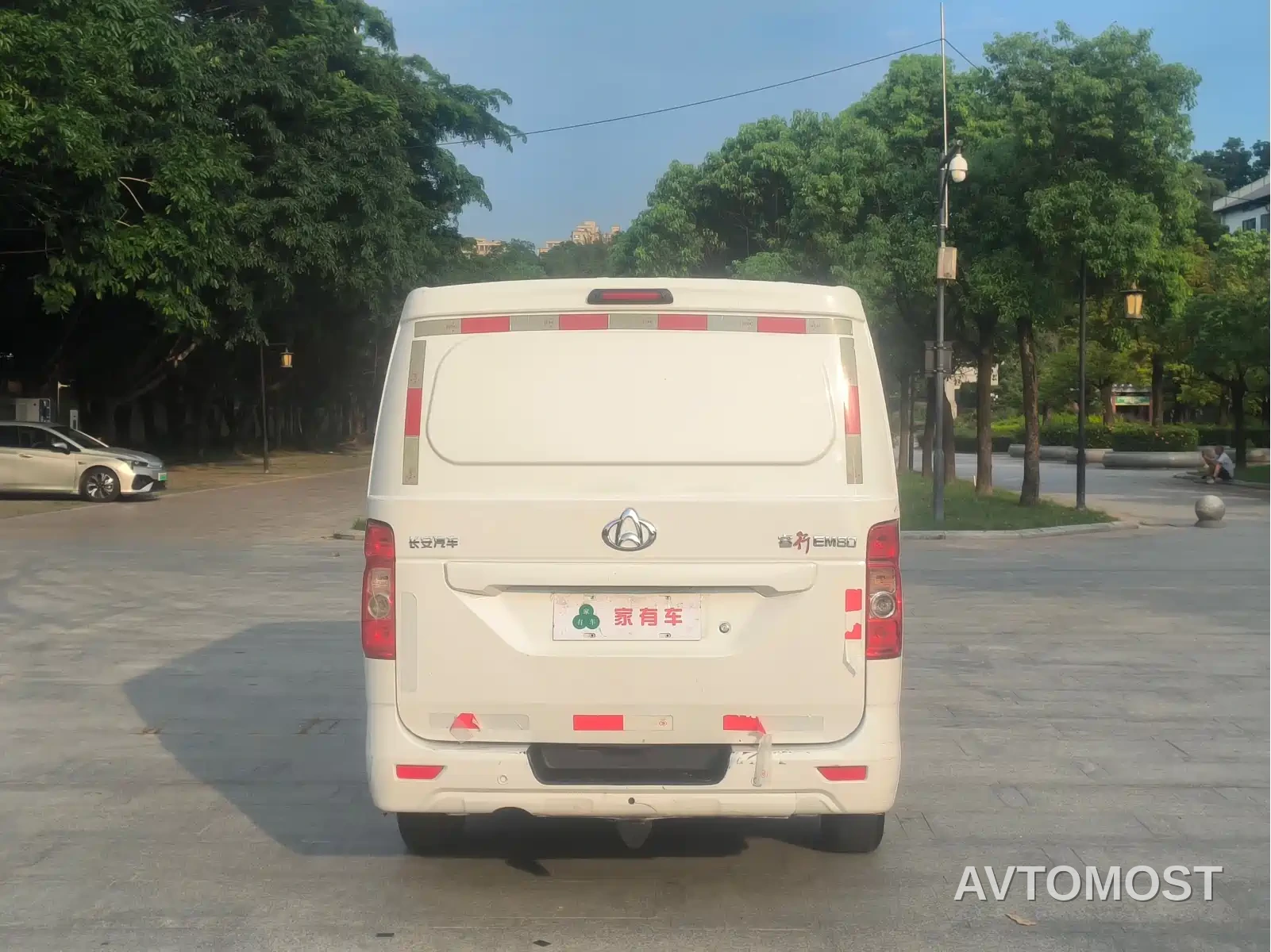 Changan Ruixing EM80 2024 Split-door Standard 2 Seats 41.86kWh — фото 7
