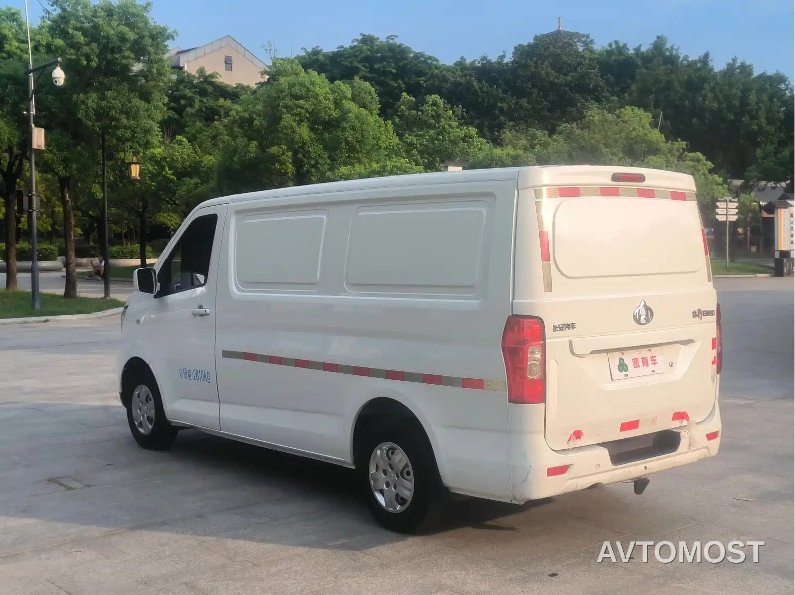 Changan Ruixing EM80 2024 Split-door Standard 2 Seats 41.86kWh — фото 8