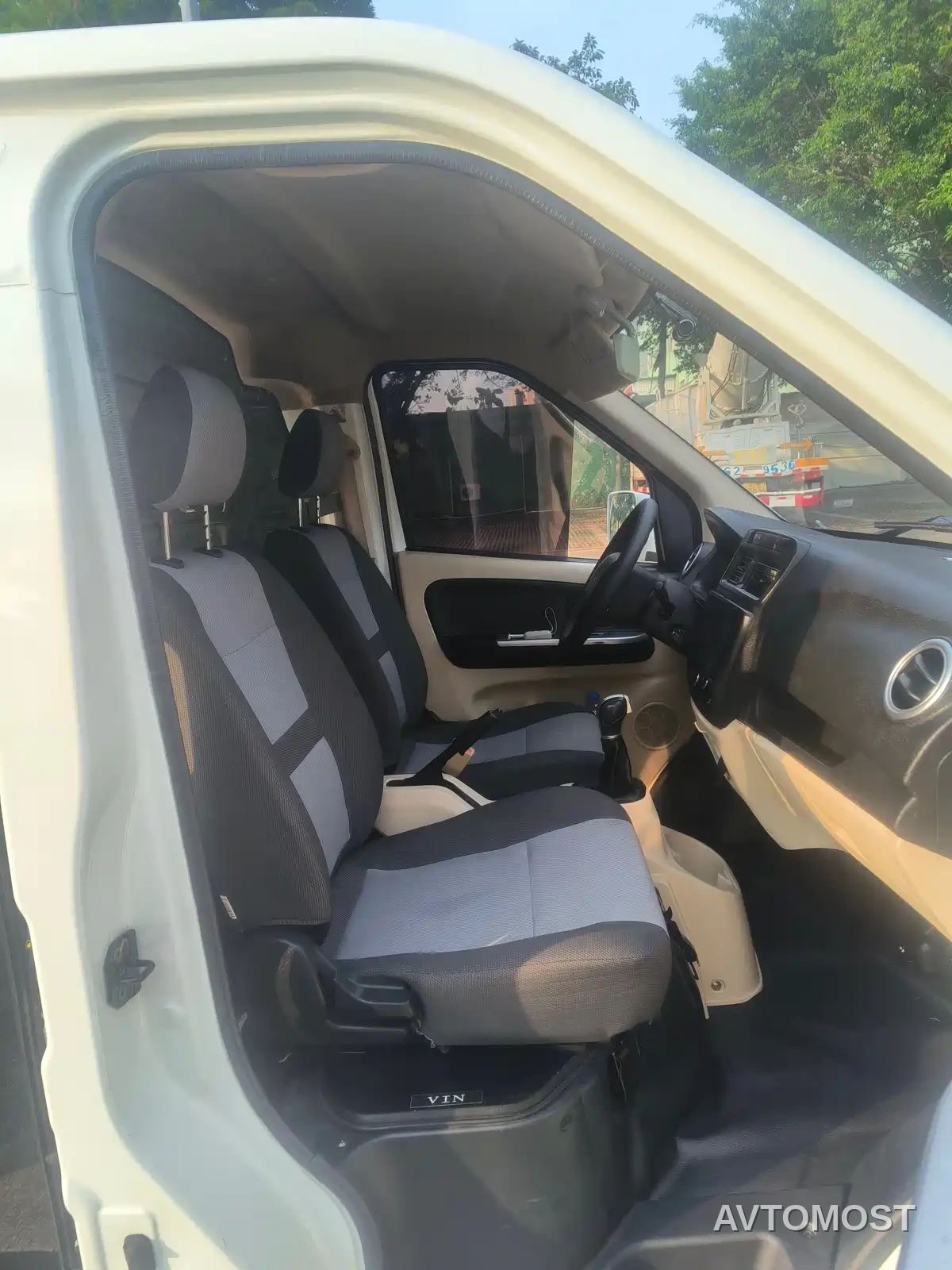 Changan Ruixing EM80 2024 Split-door Standard 2 Seats 41.86kWh — фото 18