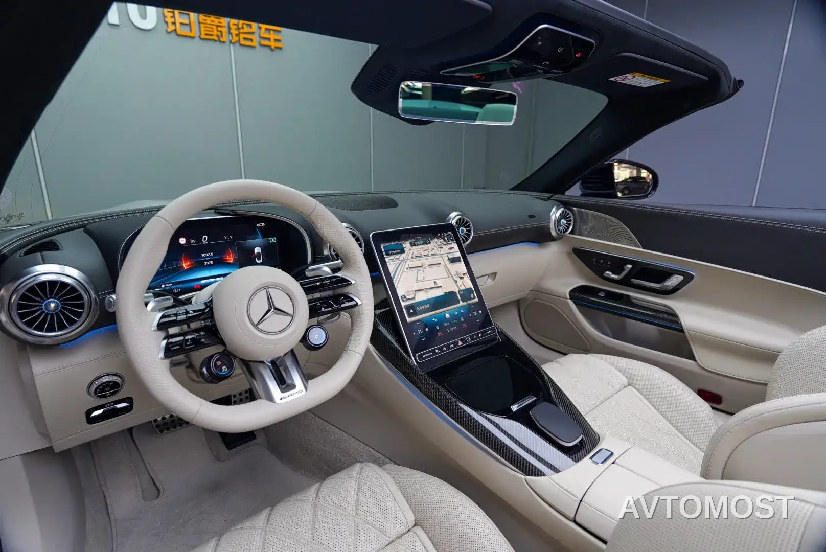 Mercedes-Benz SL-Class AMG 2024 AMG SL 63 4MATIC+ — фото 9