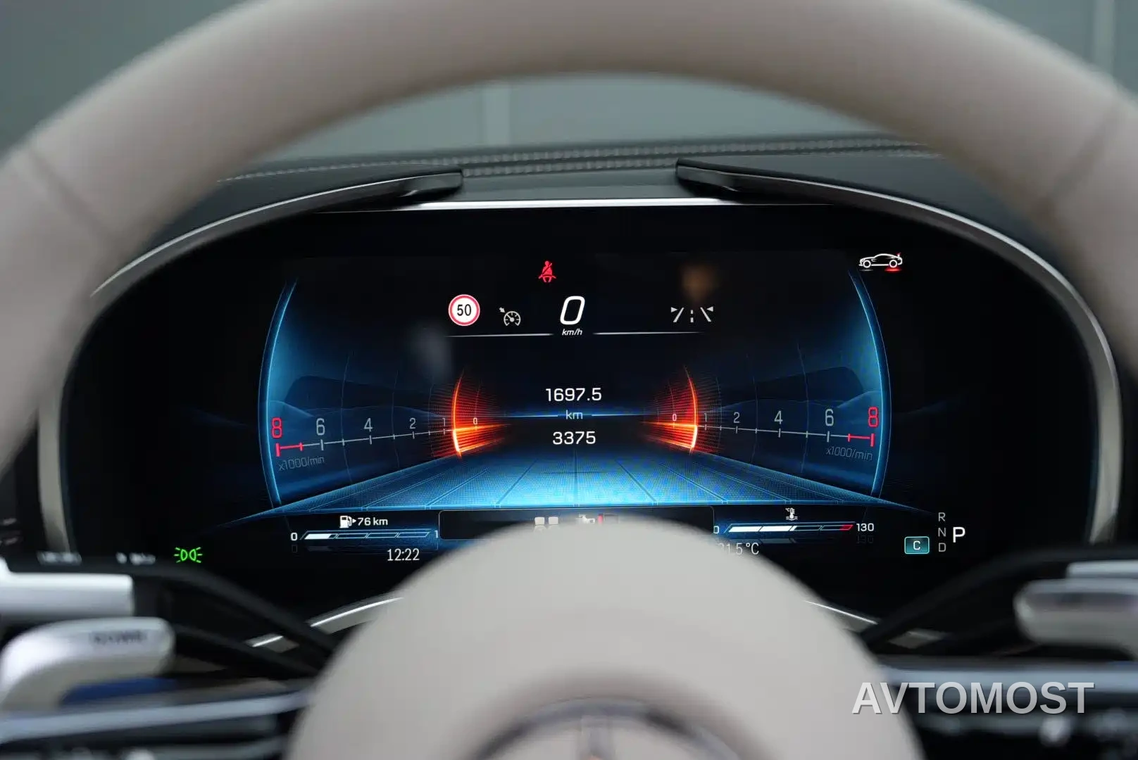 Mercedes-Benz SL-Class AMG 2024 AMG SL 63 4MATIC+ — фото 19