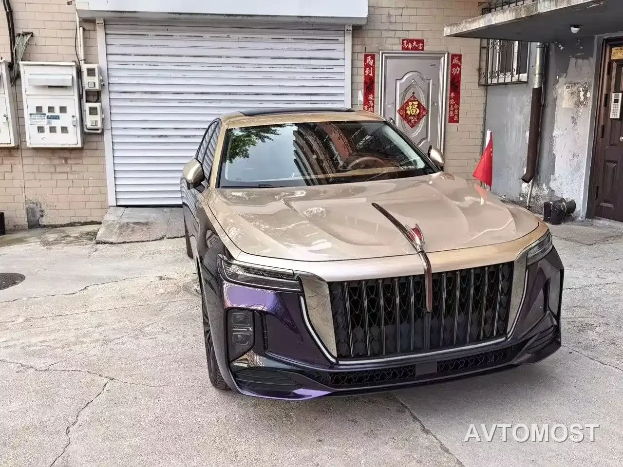 Hongqi H9 2025 2.0T 2WD Qixiang Luxury Business Edition 5-seater — фото 1