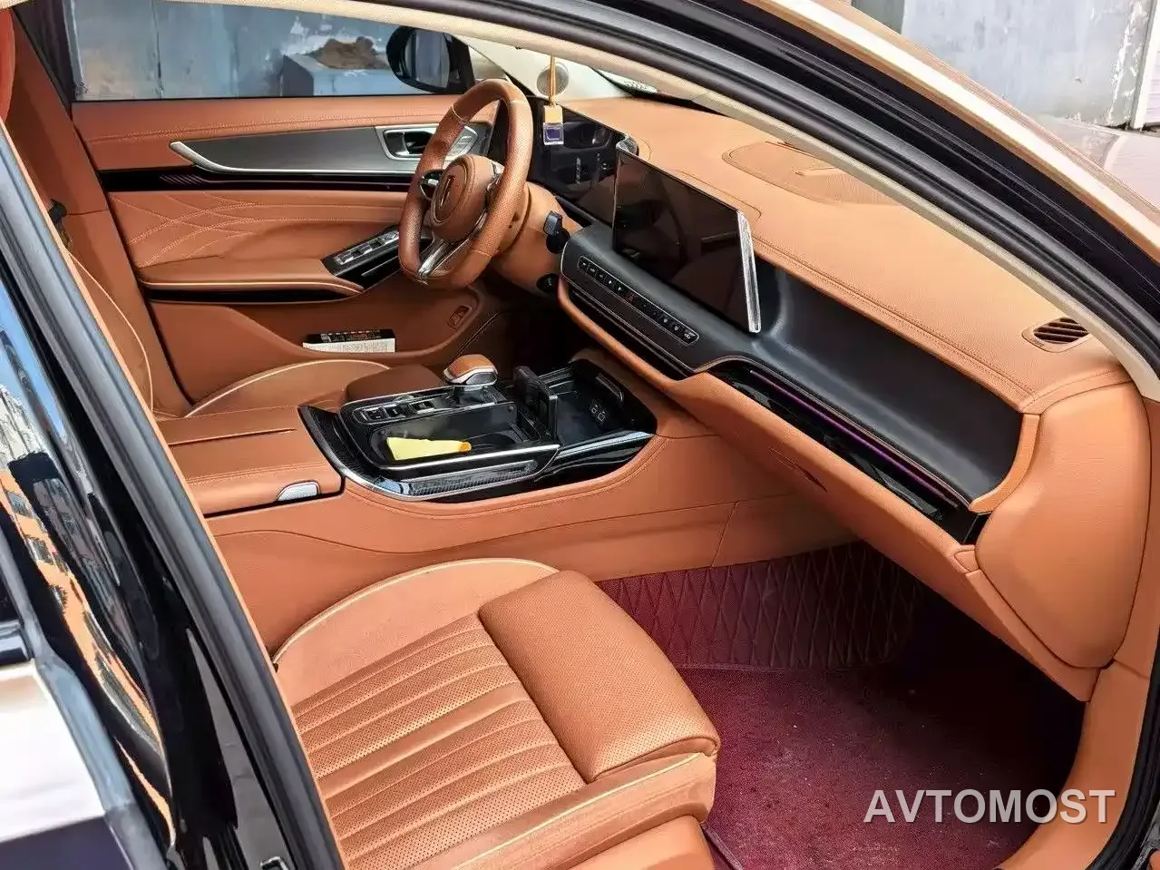 Hongqi H9 2025 2.0T 2WD Qixiang Luxury Business Edition 5-seater — фото 3