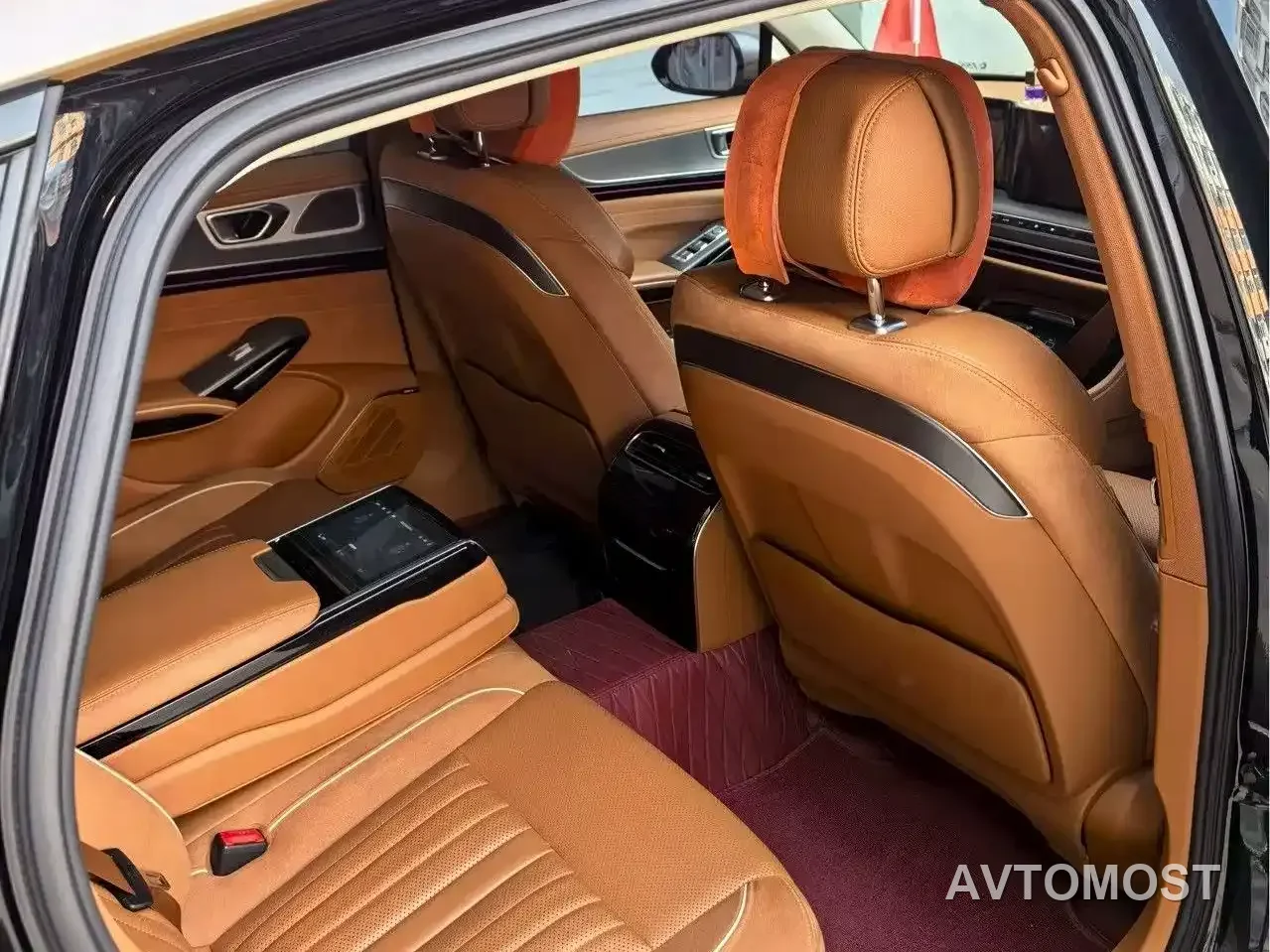 Hongqi H9 2025 2.0T 2WD Qixiang Luxury Business Edition 5-seater — фото 4