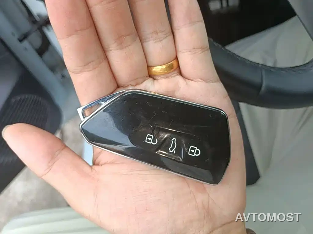 Volkswagen ID.3 2022 Pro Ultimate Smart Edition — фото 15