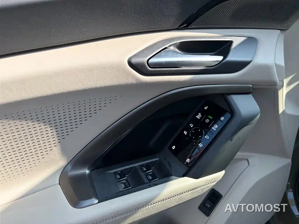 Audi Q5L 2026 Luxury Sport 150kW — фото 13