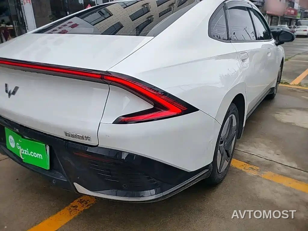 Wuling E5 2024 410km Standard Edition — фото 8