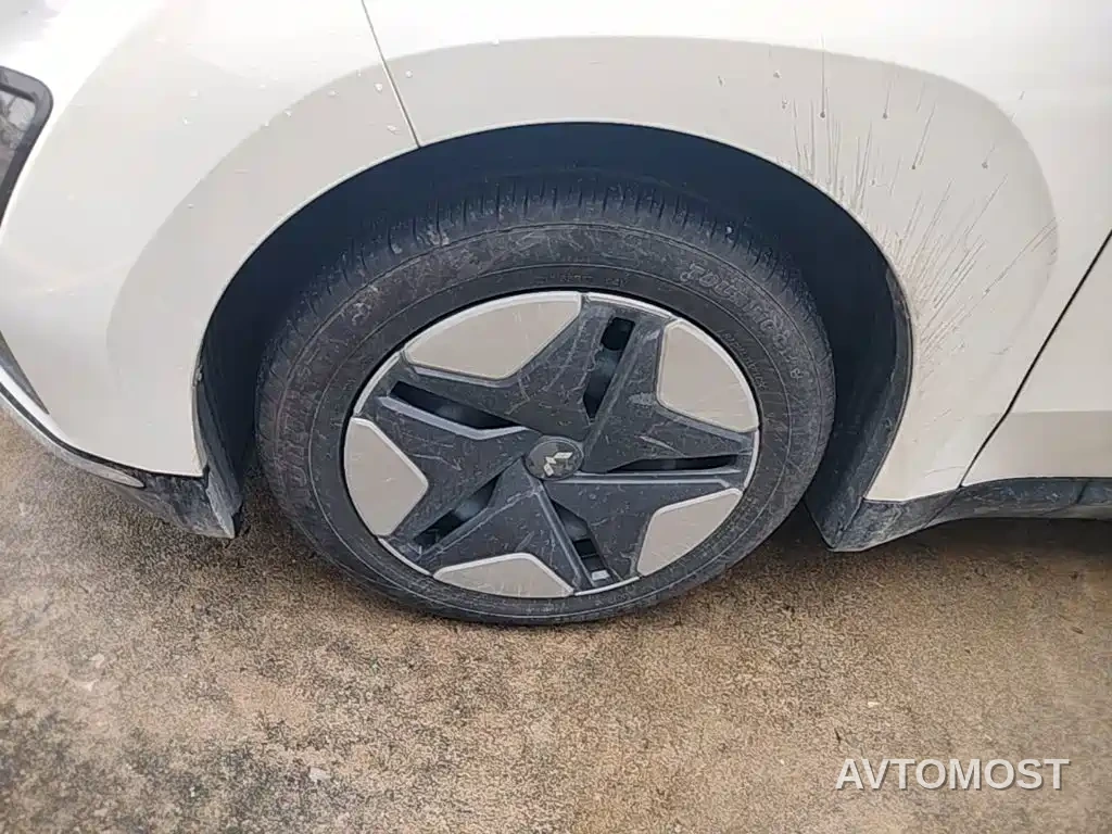 Wuling E5 2024 410km Standard Edition — фото 21