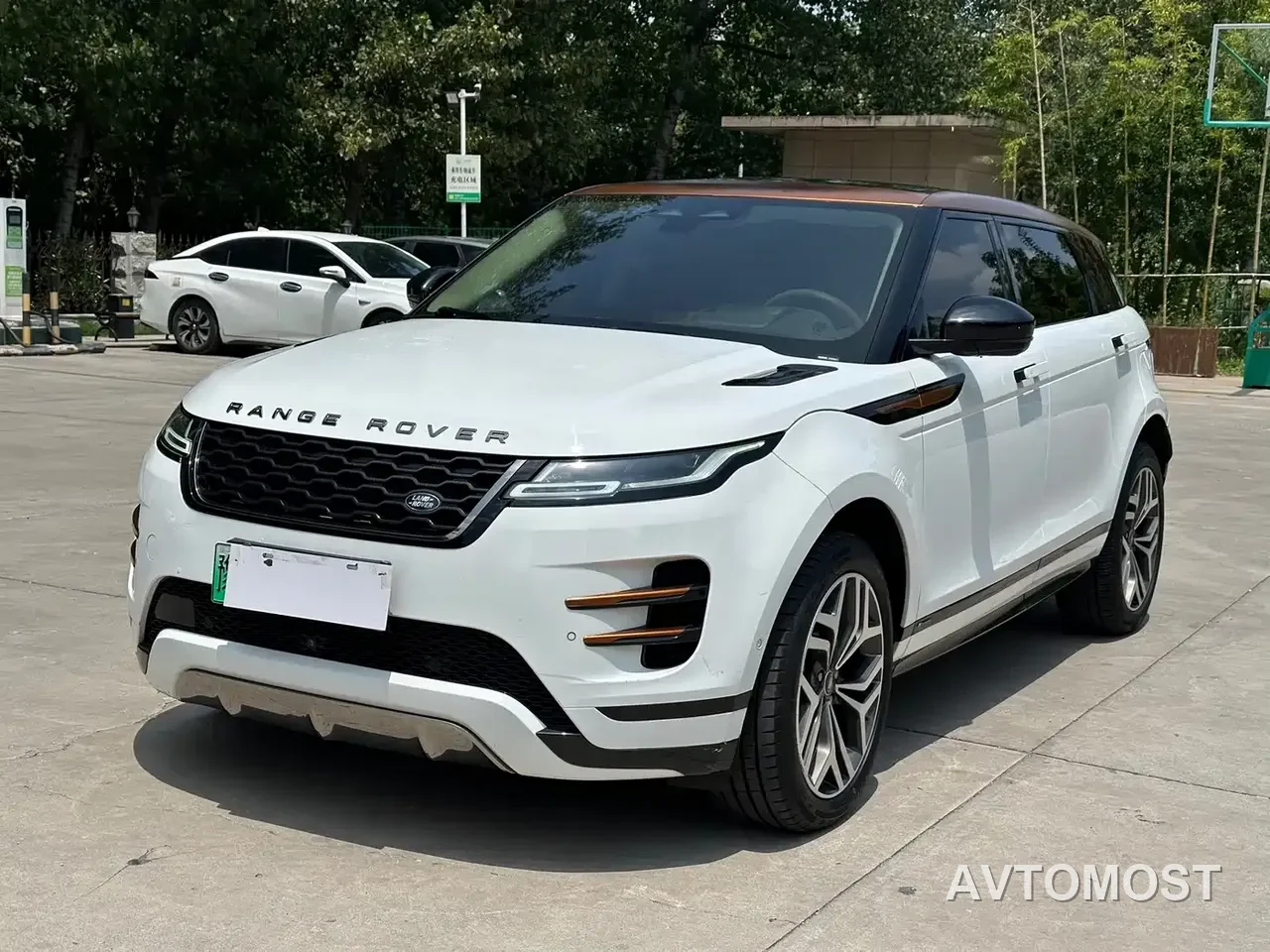 Land Rover Range Rover Evoque New Energy 2021 Range Rover Evoque L P300e Luxury — фото 4