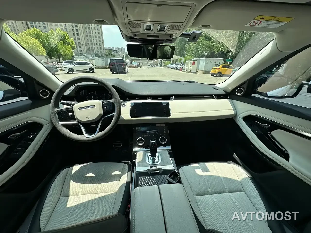 Land Rover Range Rover Evoque New Energy 2021 Range Rover Evoque L P300e Luxury — фото 5