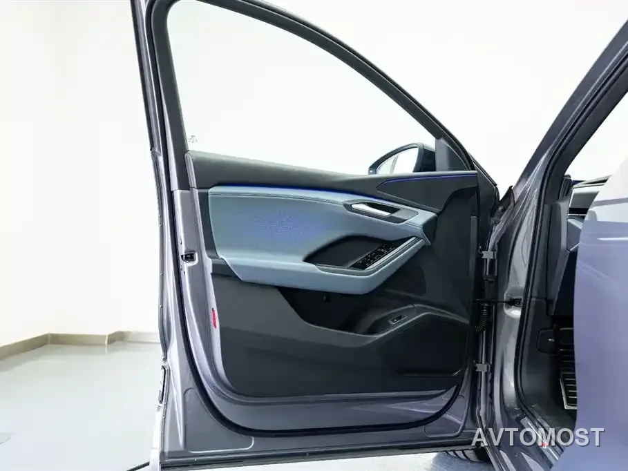 Audi Q6L e-tron 2025 Model Pioneer Edition — фото 10