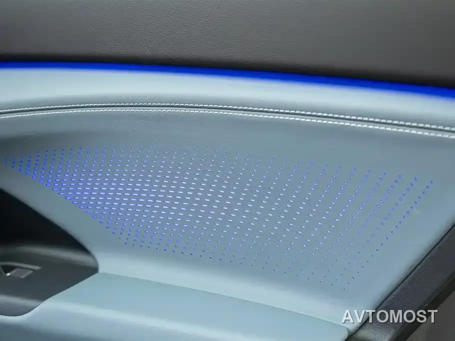 Audi Q6L e-tron 2025 Model Pioneer Edition — фото 23