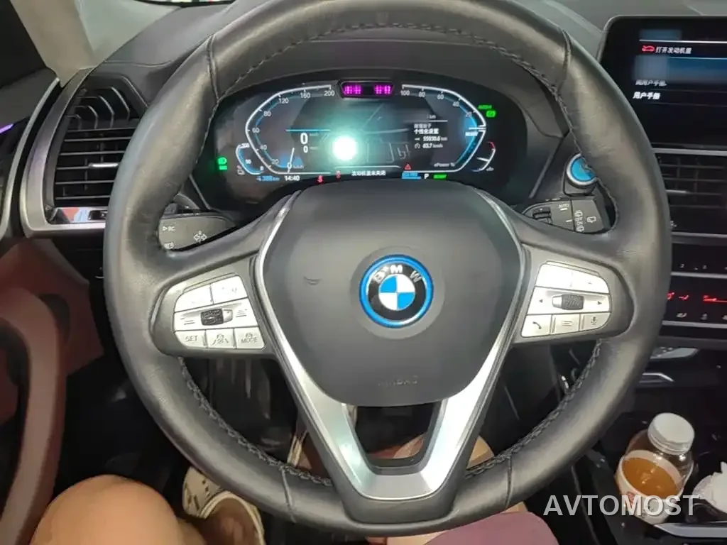 BMW iX3 2021 Leading — фото 9