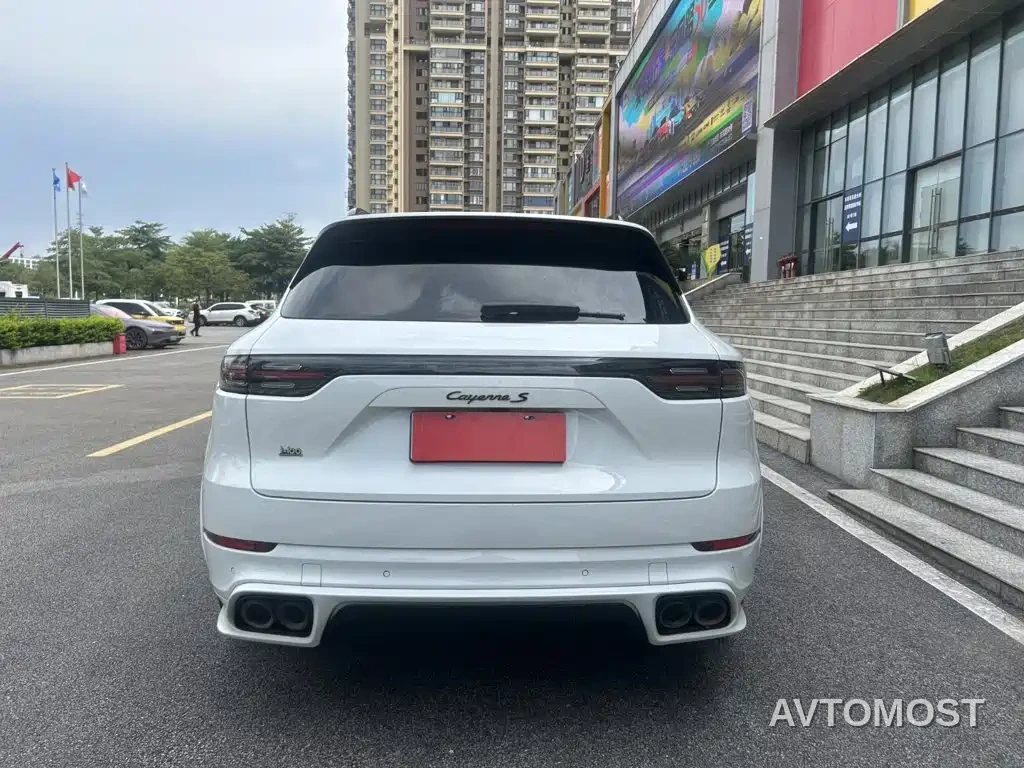 Porsche Cayenne 2022 Cayenne 3.0T Platinum Edition — фото 3