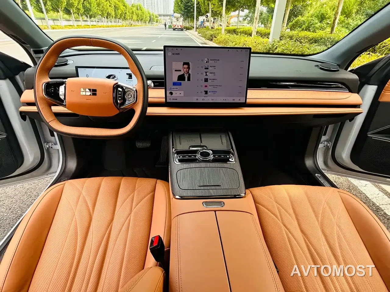 Geely Galaxy Xingyao 8 2025 130km EM-i Premium Edition — фото 9