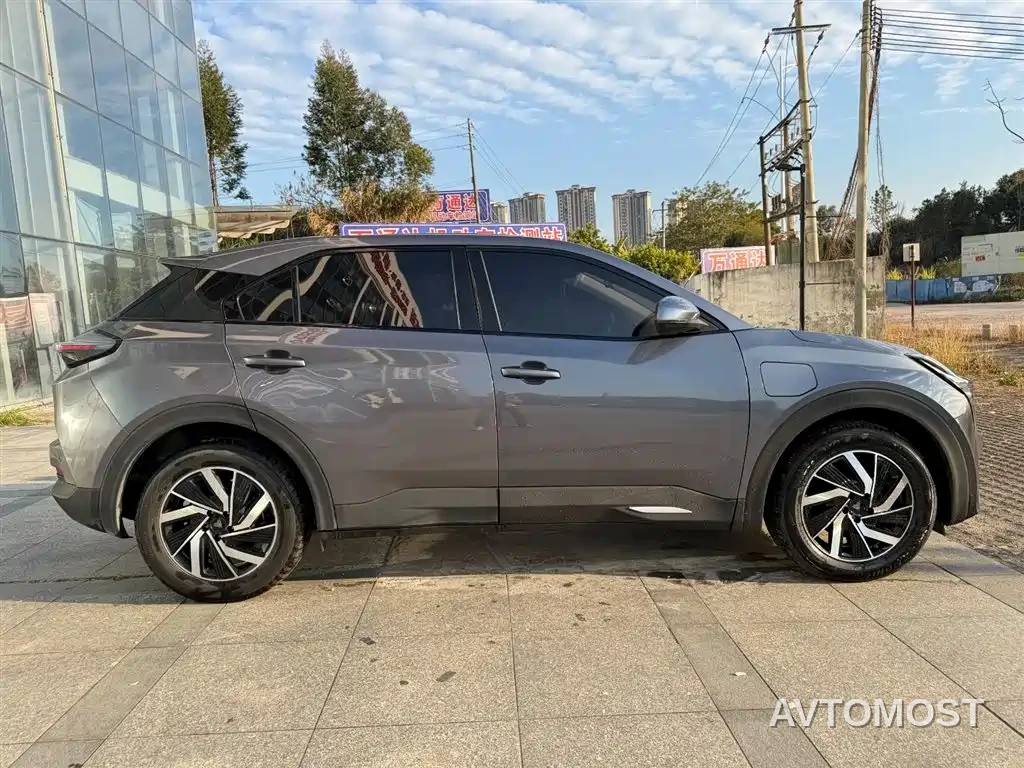 Nezha Auto Neta U 2021 Pro 400 Premium Driving Edition — фото 5