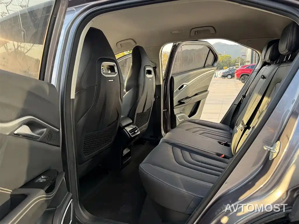 Nezha Auto Neta U 2021 Pro 400 Premium Driving Edition — фото 10
