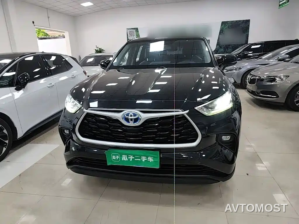 Toyota Highlander 2023 2.5L Smart Hybrid Dual Engine AWD Elite 7-Seater — фото 3