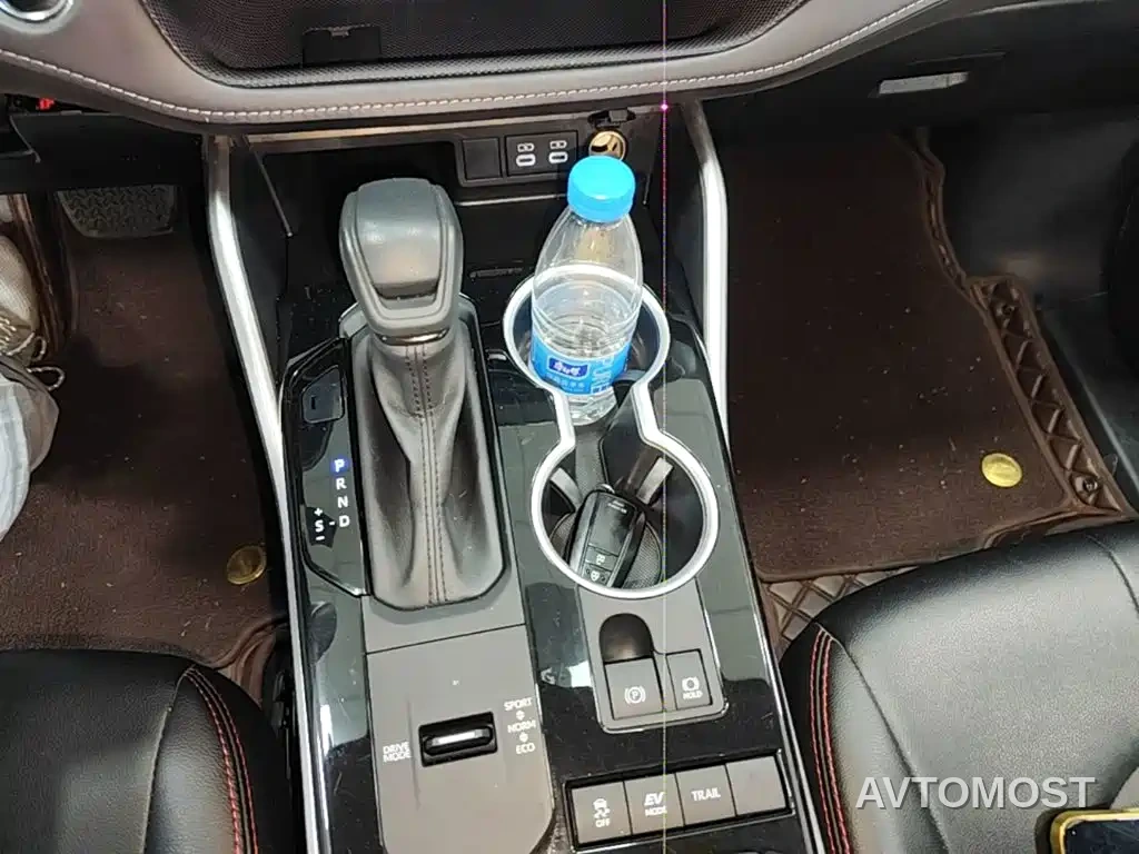 Toyota Highlander 2023 2.5L Smart Hybrid Dual Engine AWD Elite 7-Seater — фото 8