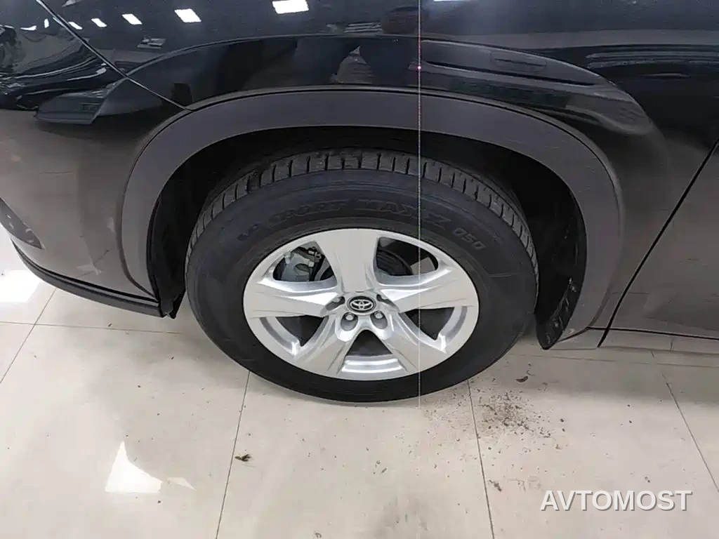 Toyota Highlander 2023 2.5L Smart Hybrid Dual Engine AWD Elite 7-Seater — фото 19