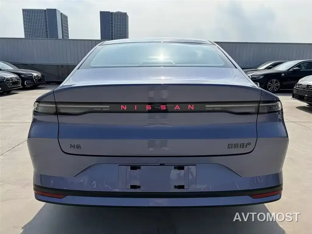 Nissan N6 2025 Mid Configuration — фото 7