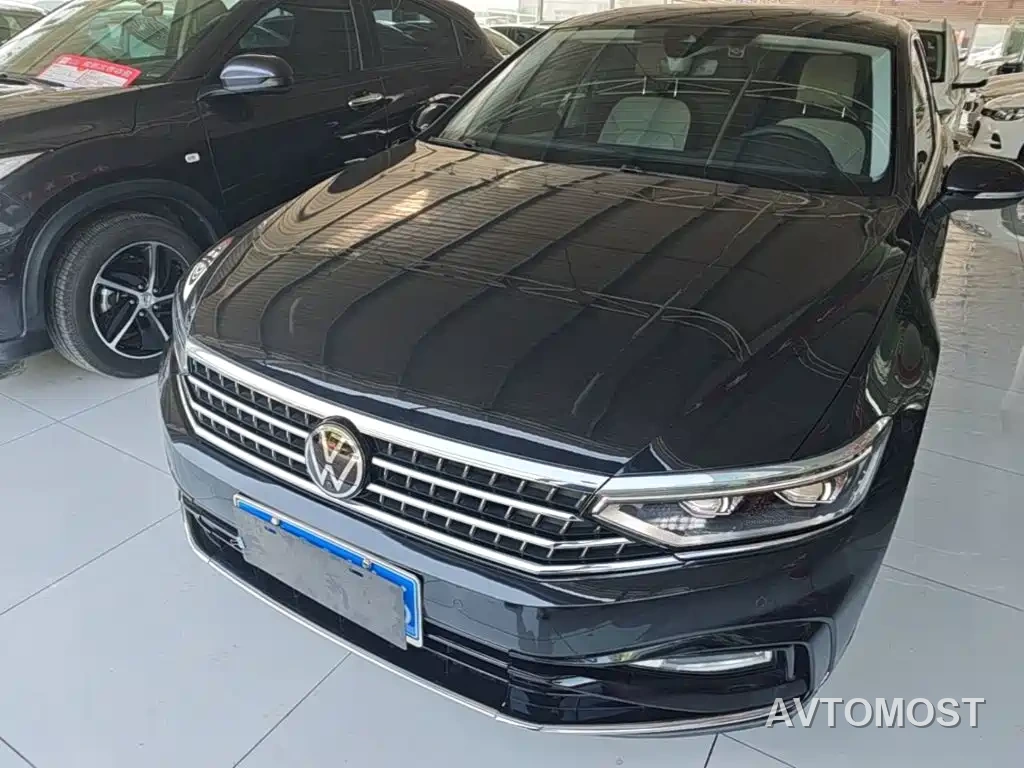 Volkswagen Magotan 2023 Model 2 Million Commemorative Edition 380TSI DSG Flagship — фото 2