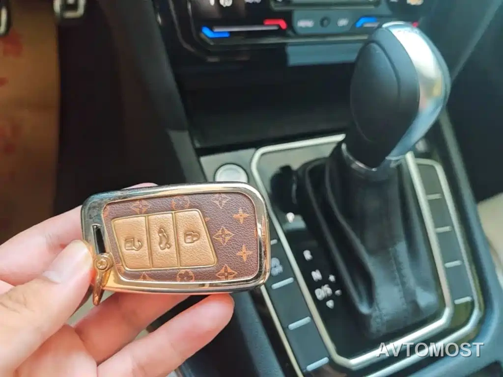 Volkswagen Magotan 2023 Model 2 Million Commemorative Edition 380TSI DSG Flagship — фото 9