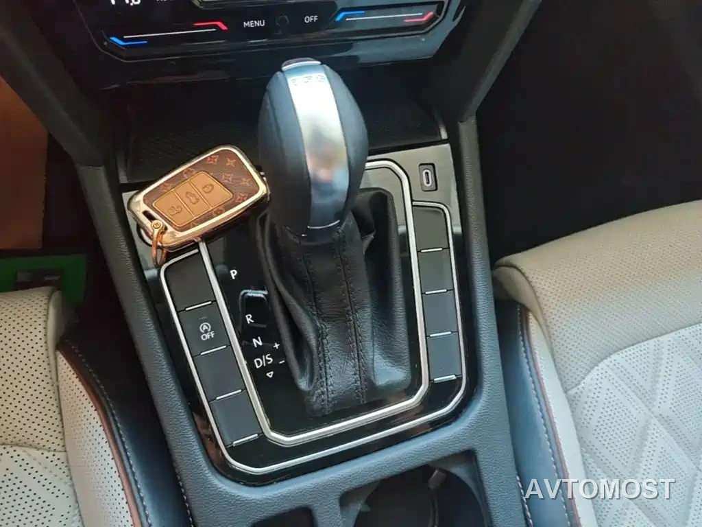 Volkswagen Magotan 2023 Model 2 Million Commemorative Edition 380TSI DSG Flagship — фото 14