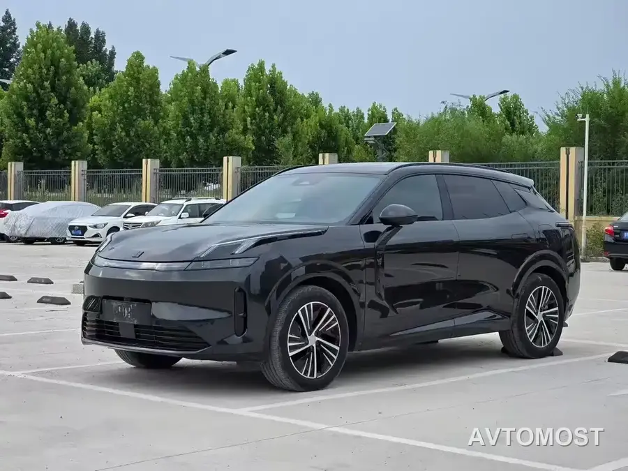 Lynk & Co 08 EM-P 2023 120km Long Range Halo