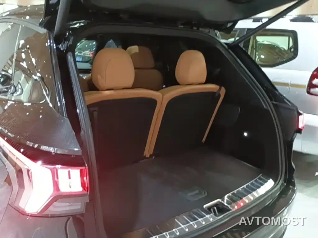 Lynk & Co 09 2021 2.0T Halo 6-Seater — фото 19