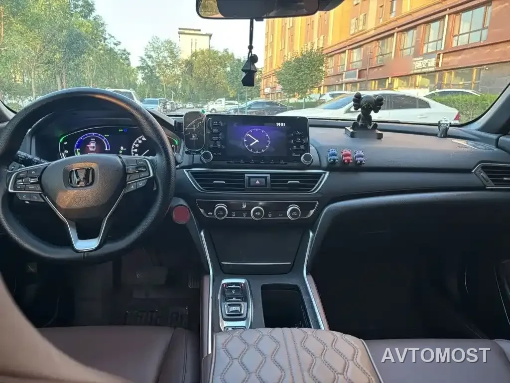 Honda Inspire 2022 Sharp Hybrid 2.0L Pure Wisdom Edition — фото 2