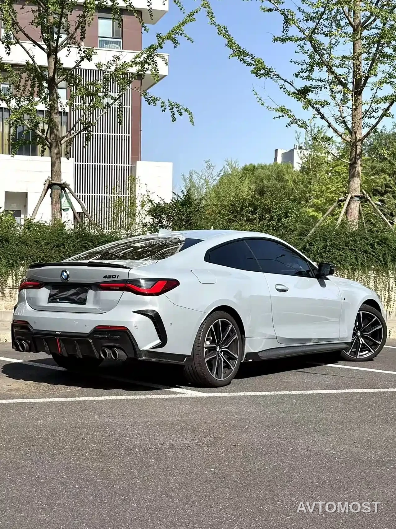 BMW 4 Series 2023 430i M Sport Shadowline Package — фото 3