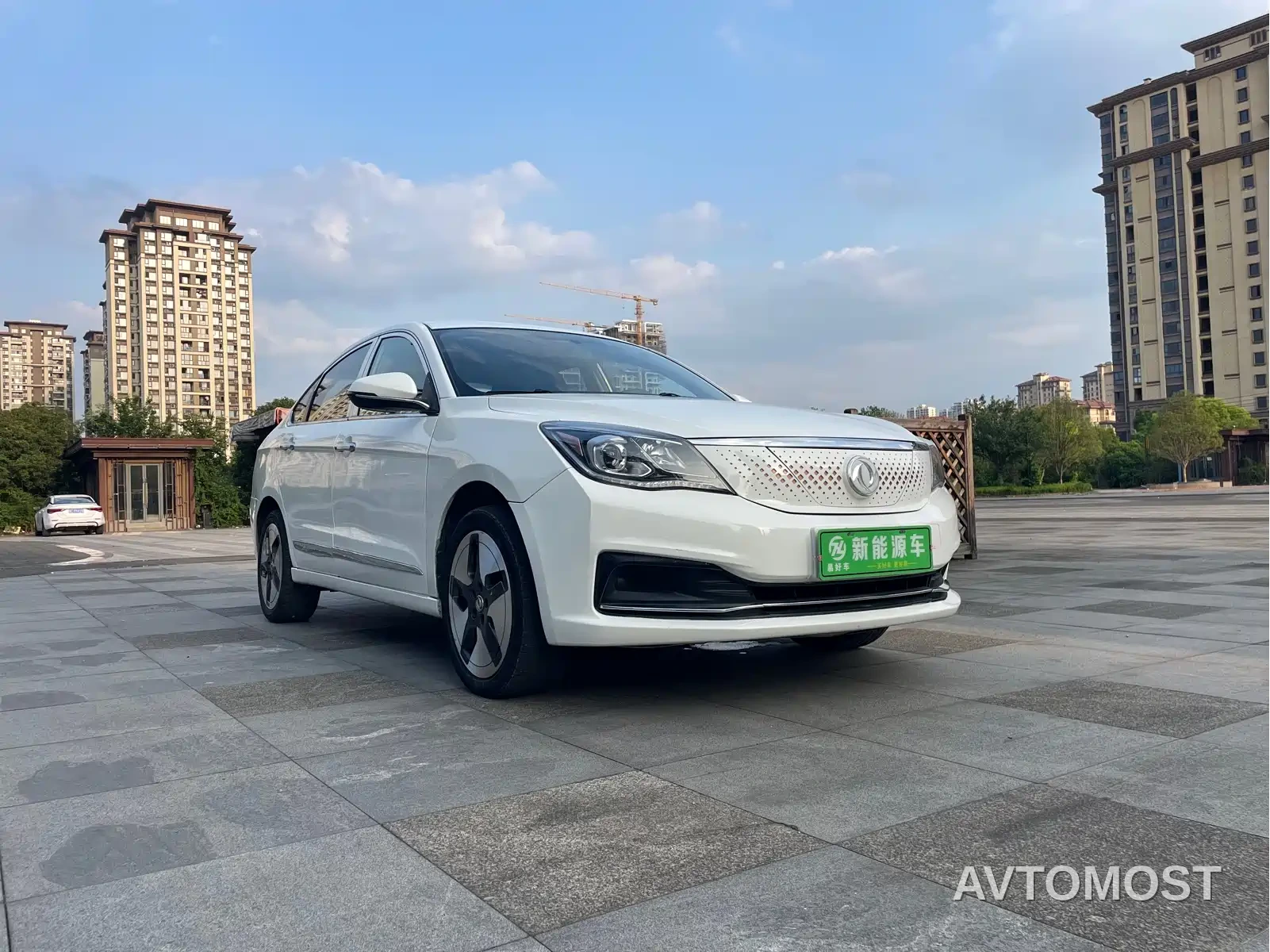 Dongfeng Fengshen E70 2021 Facelift 500 Premium Edition — фото 2