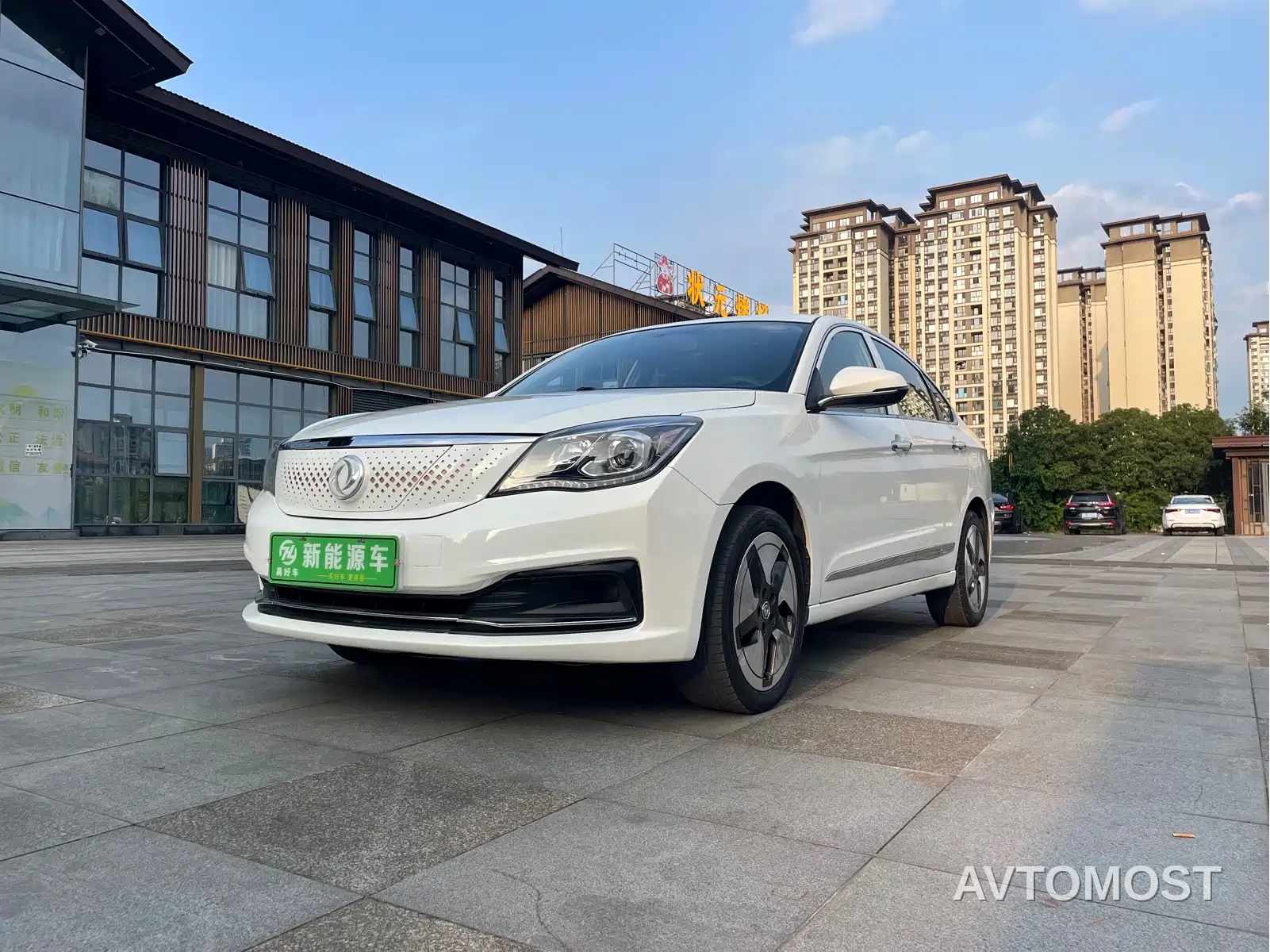 Dongfeng Fengshen E70 2021 Facelift 500 Premium Edition — фото 3
