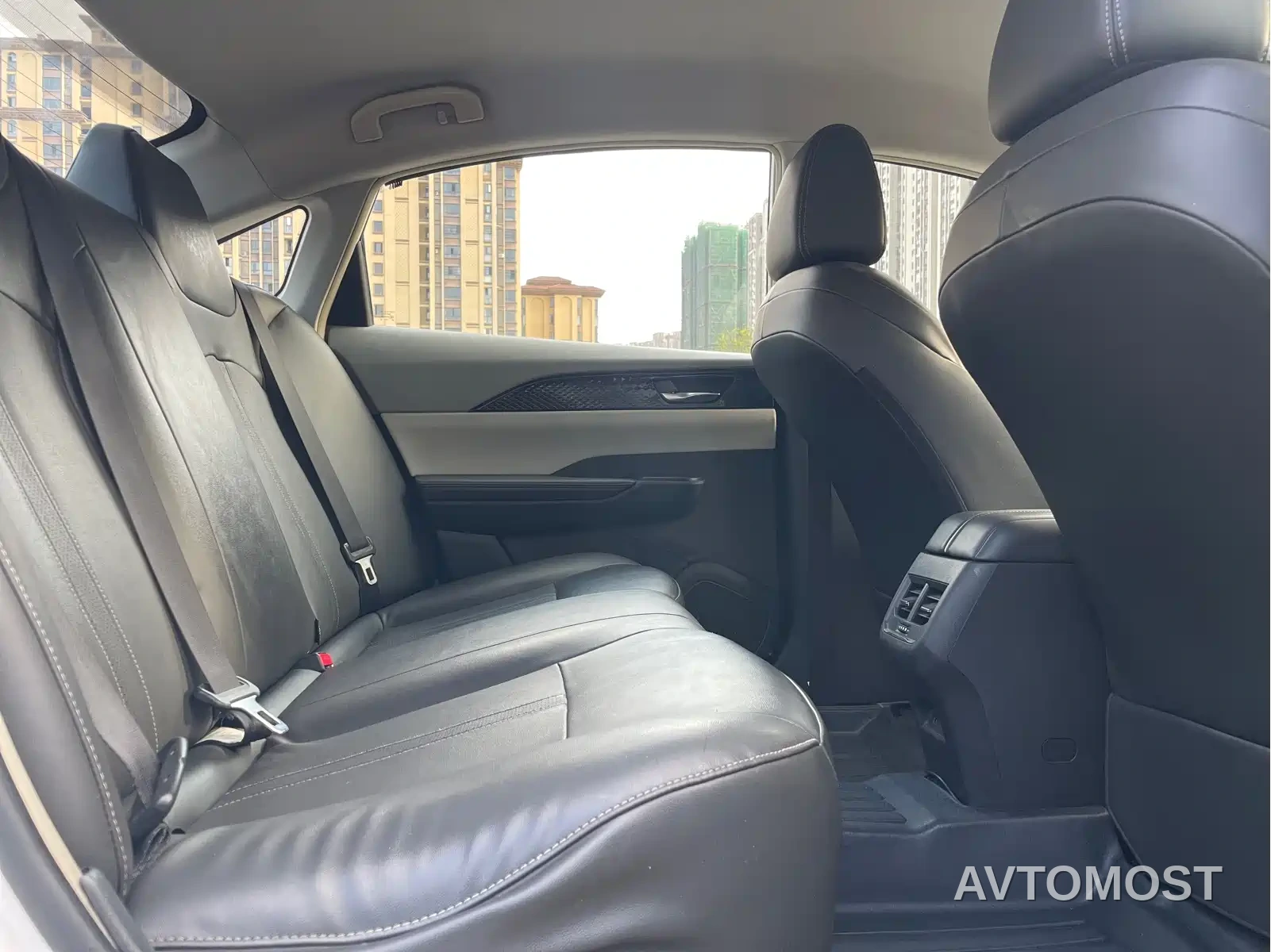 Dongfeng Fengshen E70 2021 Facelift 500 Premium Edition — фото 12