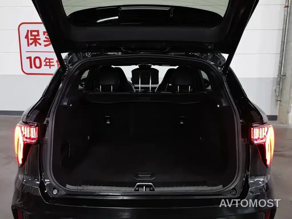 Lynk & Co 01 EM-P 2021 1.5TD PHEV Halo — фото 15