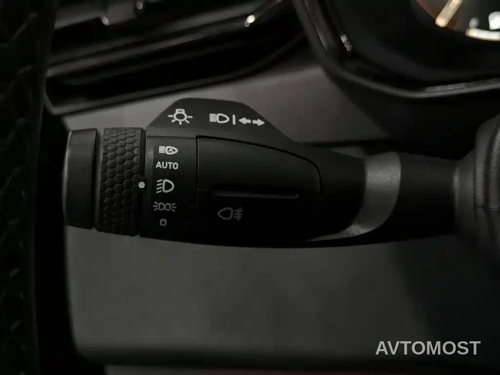 Lynk & Co 01 EM-P 2021 1.5TD PHEV Halo — фото 20