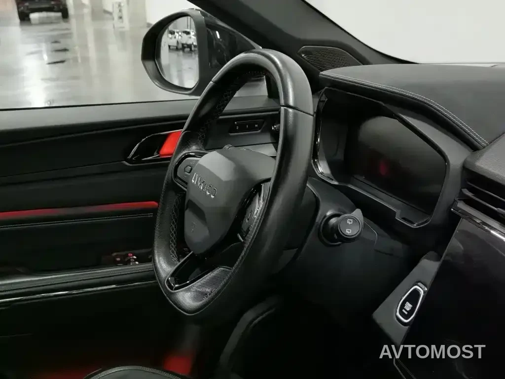 Lynk & Co 01 EM-P 2021 1.5TD PHEV Halo — фото 21