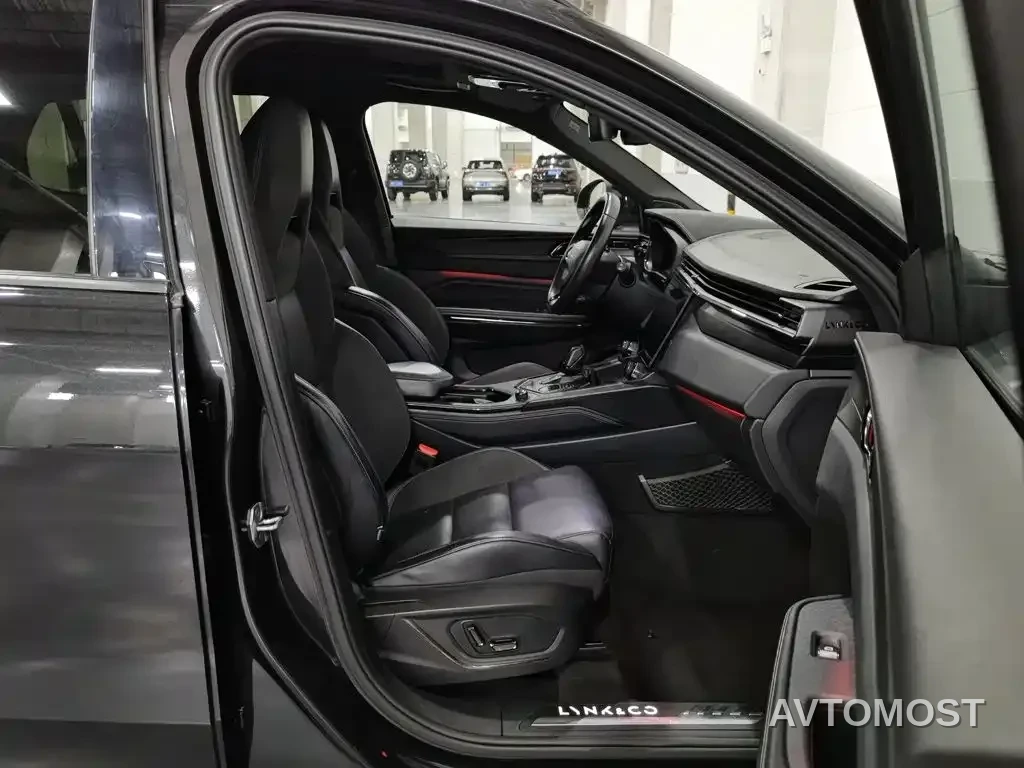 Lynk & Co 01 EM-P 2021 1.5TD PHEV Halo — фото 22