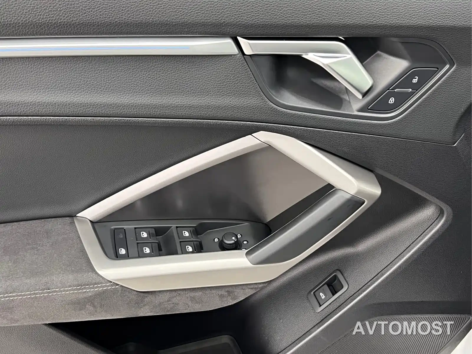 Audi Q3 2022 40 TFSI Fashion Dynamic — фото 19