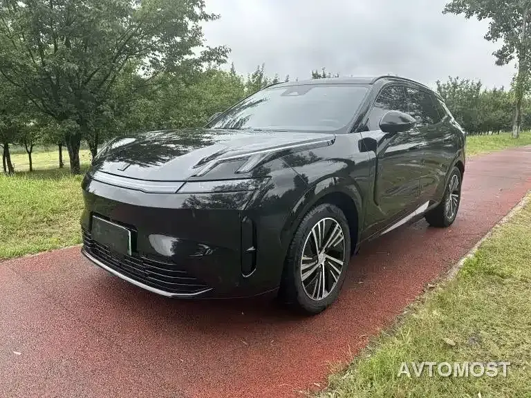 Lynk & Co 08 EM-P 2024 120km Long Range Plus