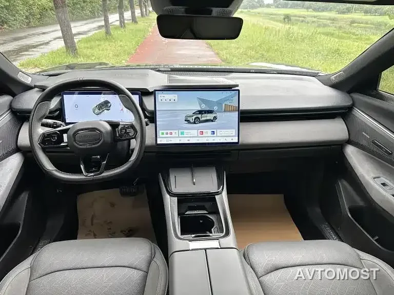 Lynk & Co 08 EM-P 2024 120km Long Range Plus — фото 4