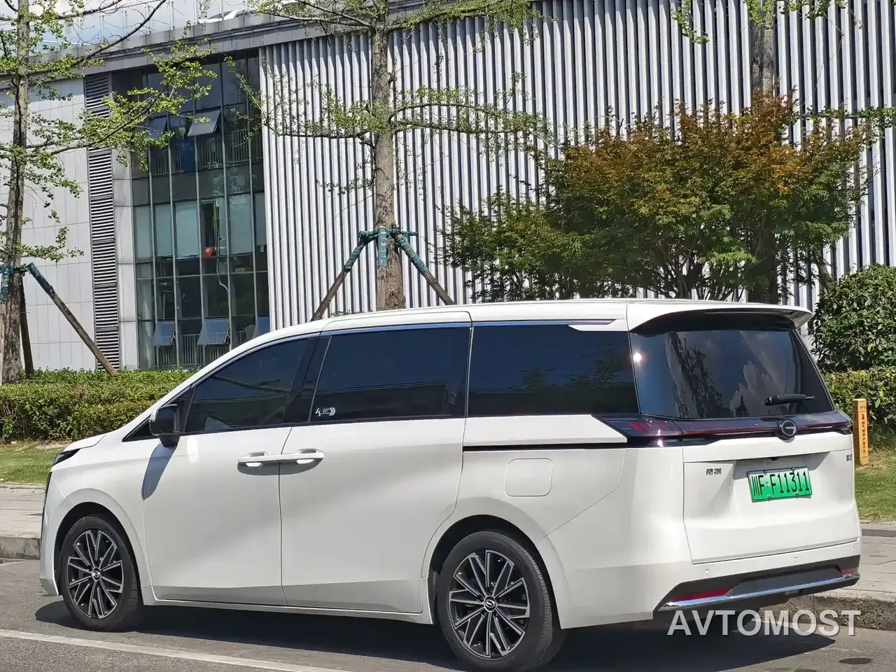 GAC Trumpchi E8 NEV 2024 150km PRO — фото 3