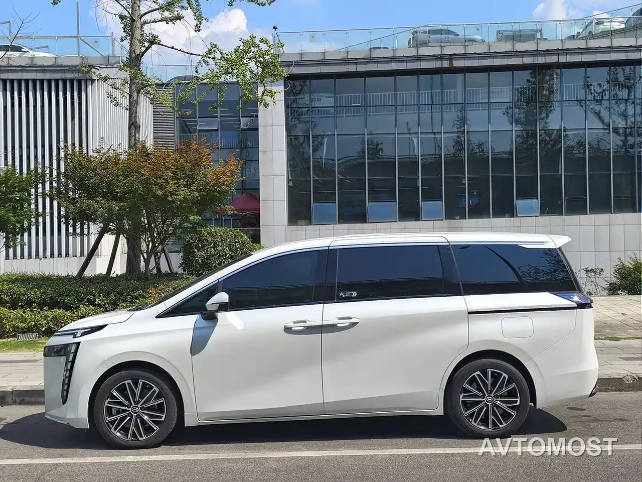 GAC Trumpchi E8 NEV 2024 150km PRO — фото 4