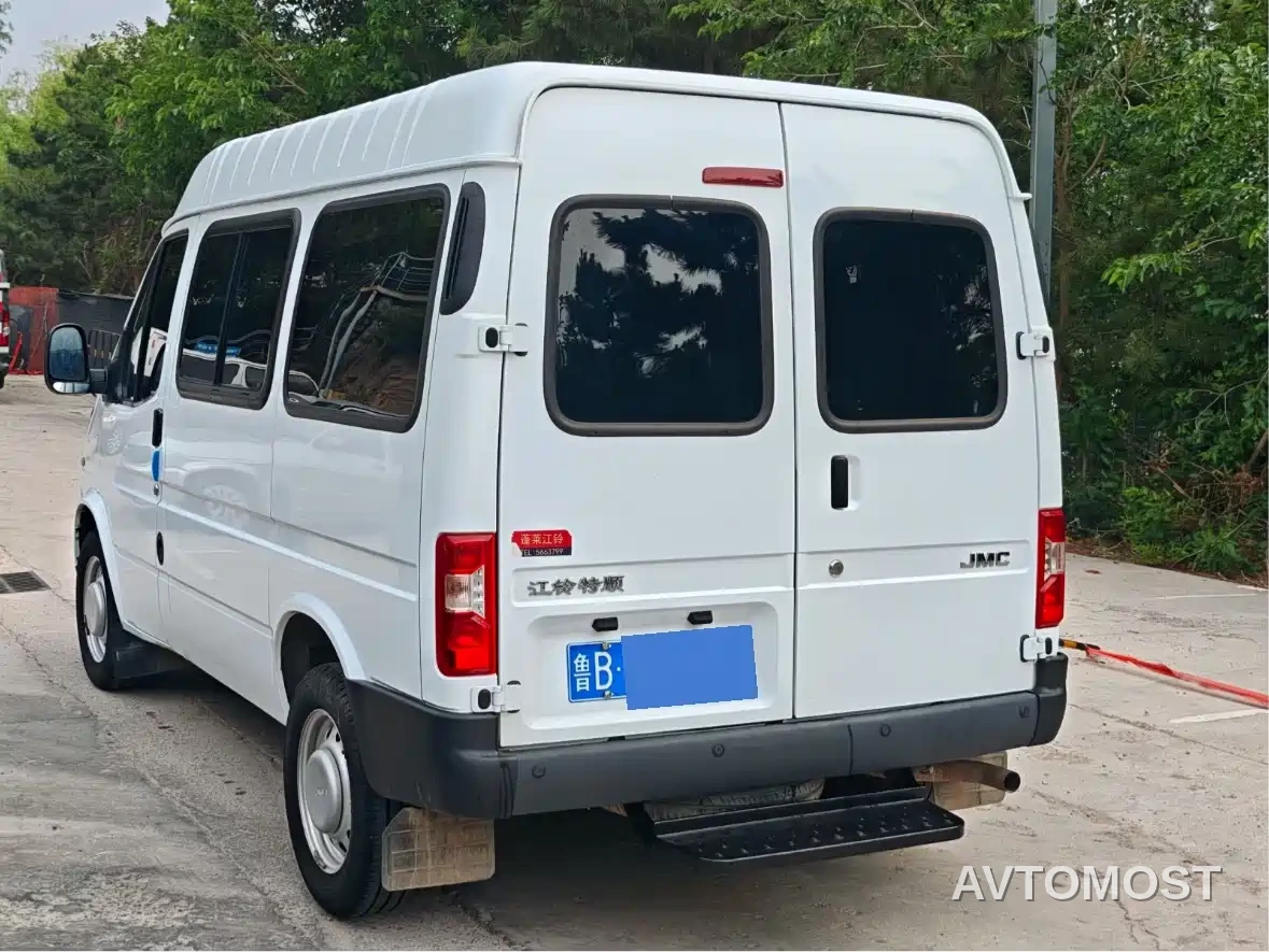 Jiangling Tesun 2021 2.8T Space King Taurus Edition Short Wheelbase Medium-high Roof 6-seater Diesel China VI JX493 — фото 4
